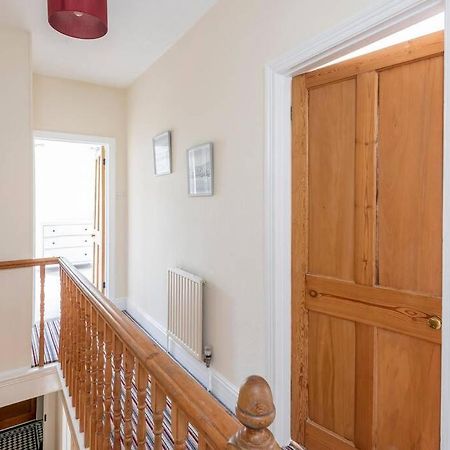 Spacious House - 2 Double Rooms - Street Parking - Garden Бат Экстерьер фото