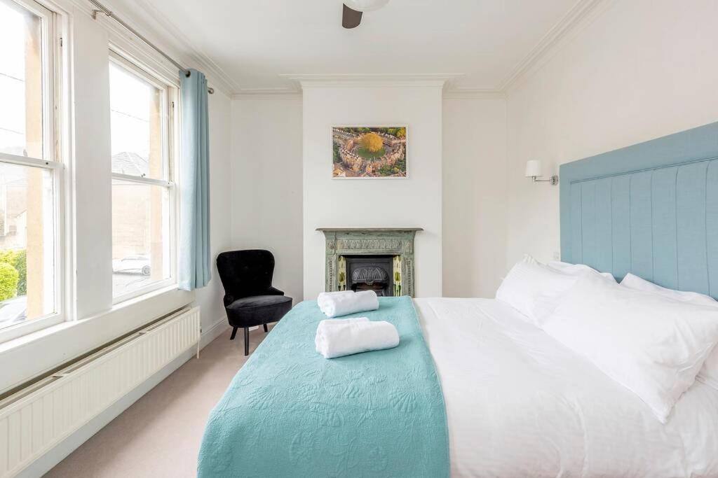 Spacious House - 2 Double Rooms - Street Parking - Garden Бат Экстерьер фото
